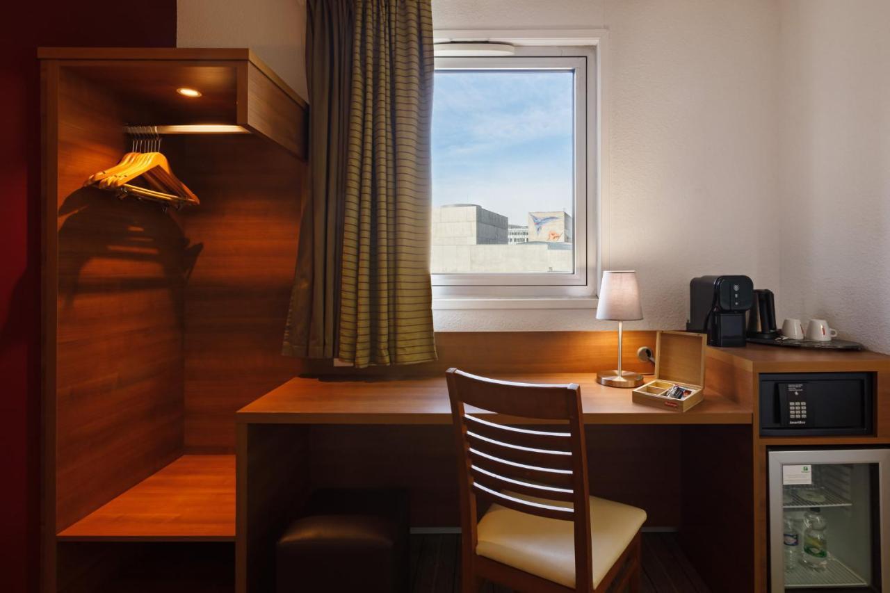 Holiday Inn Clermont Ferrand Centre By Ihg Esterno foto