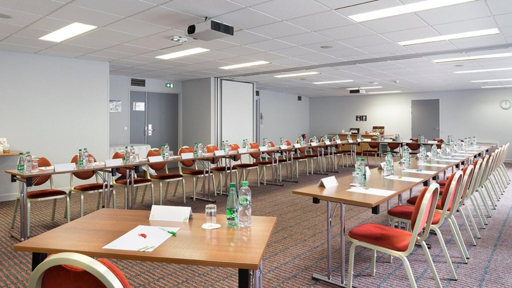 Holiday Inn Clermont Ferrand Centre By Ihg Esterno foto
