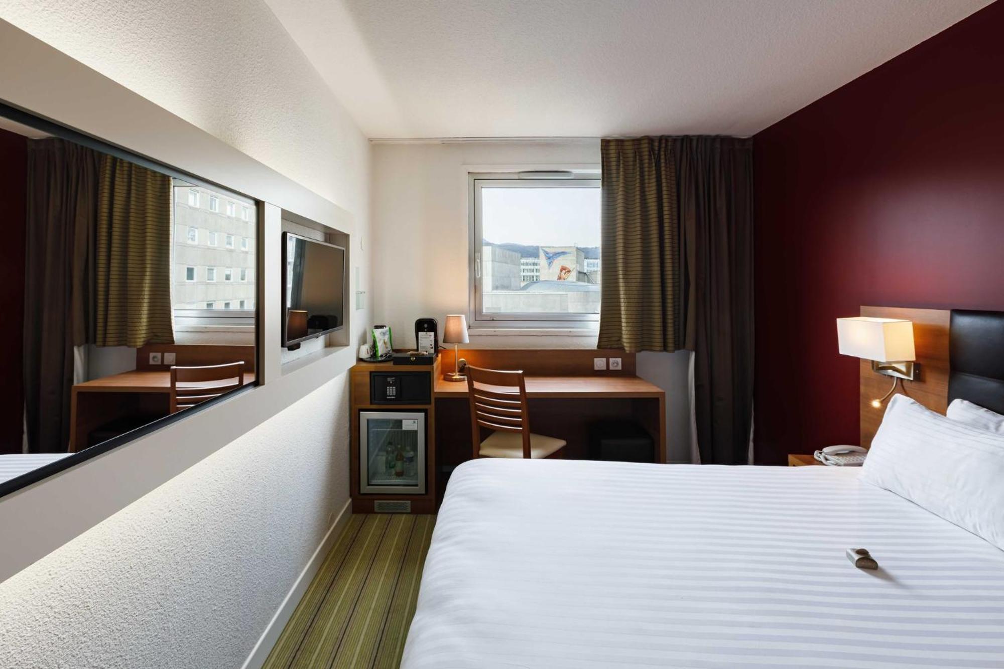 Holiday Inn Clermont Ferrand Centre By Ihg Esterno foto